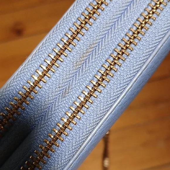 Tory Burch Blue Leather Landon Travel Wallet - Picture 12 of 13